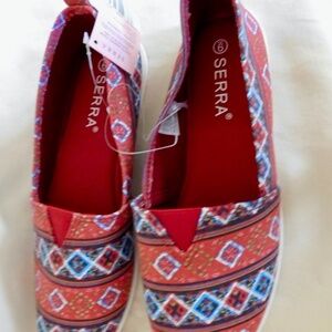 Women's NWT Serra Flats Size 9 Memory Foam Canvas Slip on Shoes, Colorful!
